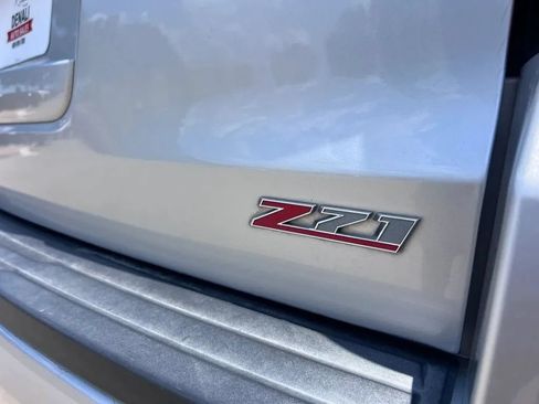 Used 2018 Chevrolet Tahoe LT AWD/4WD image 15