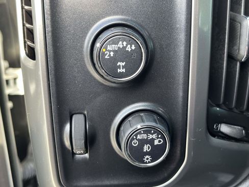 Used 2018 Chevrolet Silverado 1500 LT w/ All Star Edition image 14