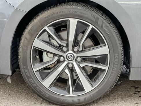 Used 2022 Nissan Maxima SV w/ Floor Mat Group image 25