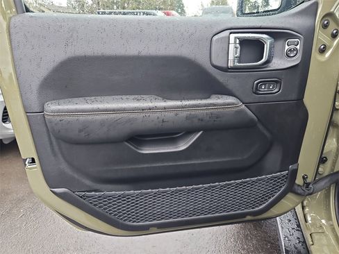 New 2025 Jeep Wrangler Unlimited Rubicon 392 image 11