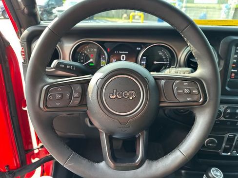 Used 2023 Jeep Wrangler Unlimited w/ Cold Weather Group AWD/4WD image 26