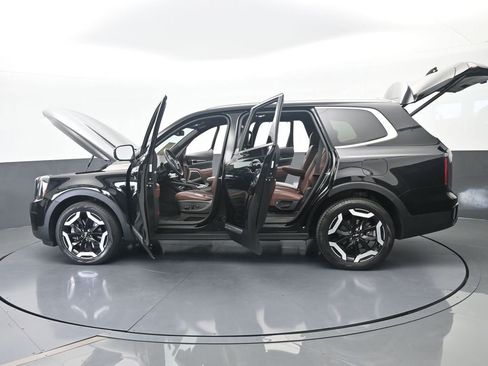 Used 2024 Kia Telluride EX w/ EX Captain's Chair Package FWD image 75