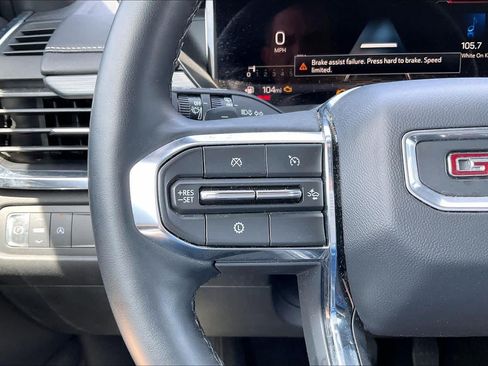 Used 2025 GMC Acadia Elevation FWD image 23