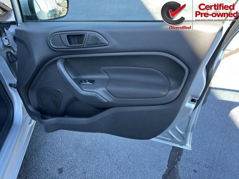 Used 2019 Ford Fiesta SE FWD image 24