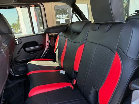 Used 2020 Jeep Wrangler Unlimited Sport S AWD/4WD image 4
