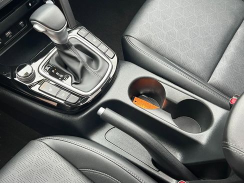 Certified 2024 Kia Seltos EX image 35