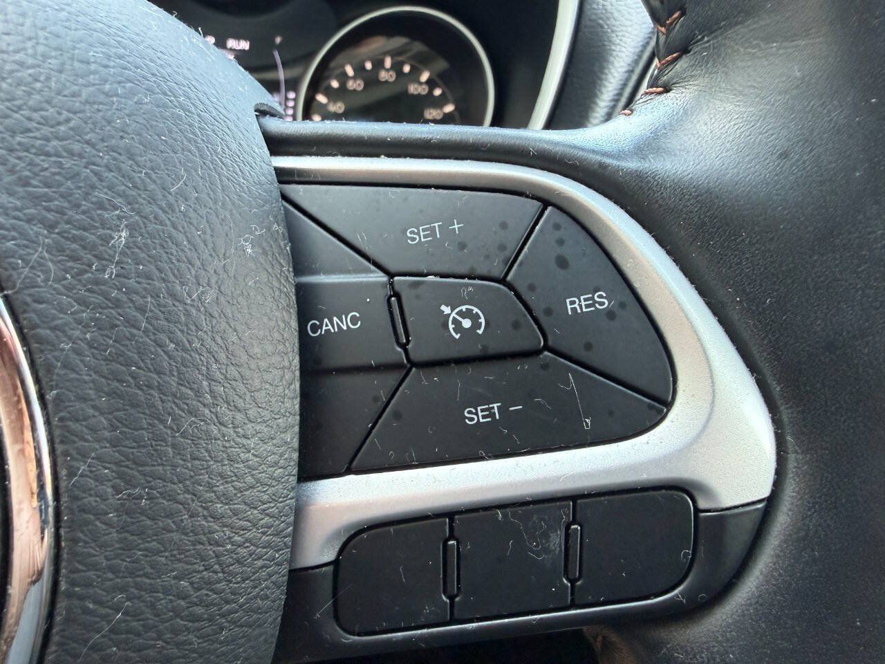 Used 2019 Jeep Compass Latitude w/ Cold Weather Group AWD/4WD image 22