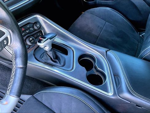 Used 2015 Dodge Challenger SRT w/ Technology Group RWD image 15