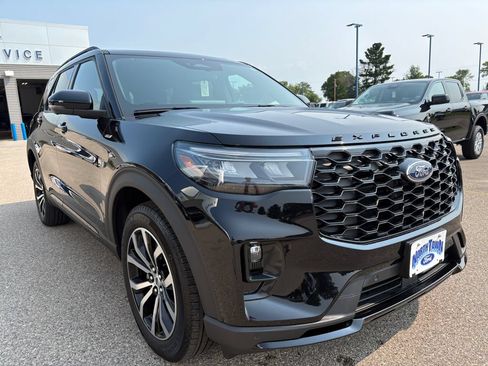 Used 2026 Ford Explorer ST-Line AWD/4WD image 4