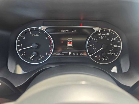 Used 2024 Nissan Rogue SV FWD image 25