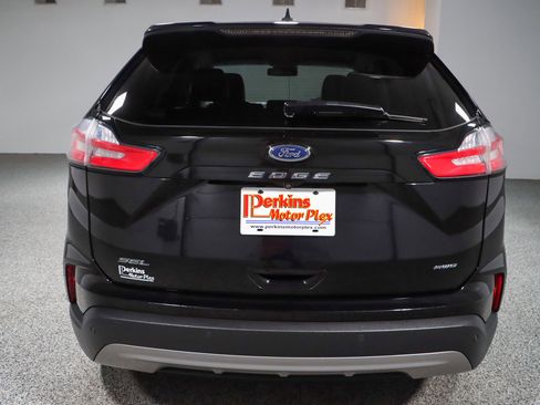 Used 2022 Ford Edge SEL image 8