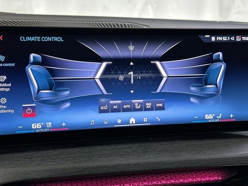 Used 2026 BMW M440i Coupe w/ Premium Package image 24