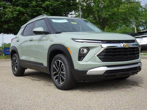 New 2026 Chevrolet TrailBlazer LT w/ Convenience Package FWD image 14