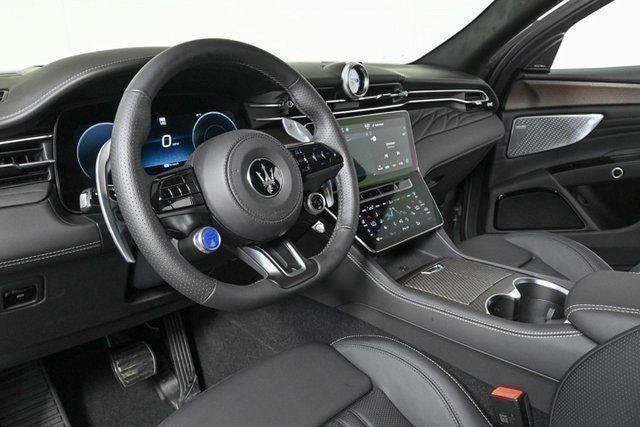 New 2025 Maserati Grecale Folgore AWD/4WD image 5