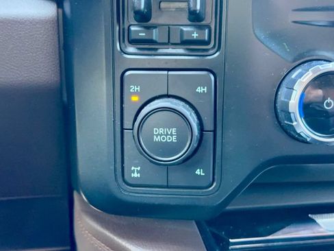 Used 2023 Ford F250 King Ranch w/ Chrome Package AWD/4WD image 26