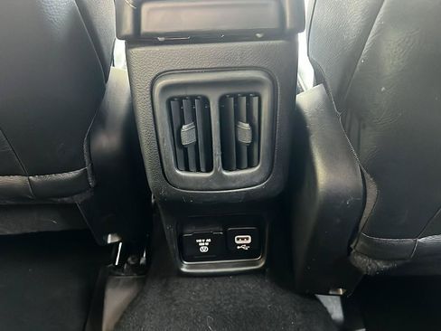 Used 2021 Jeep Compass Latitude w/ Sun and Sound Group FWD image 27