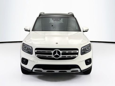 Used 2023 Mercedes-Benz GLB 250 image 2