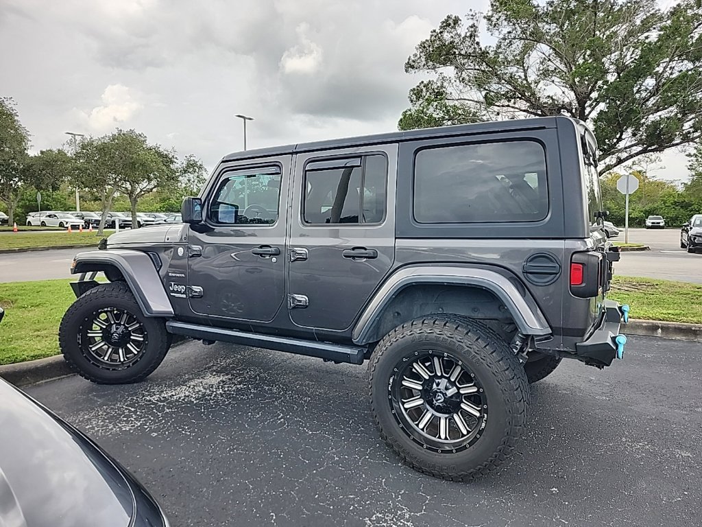 Used 2019 Jeep Wrangler Unlimited Sahara AWD/4WD image 8