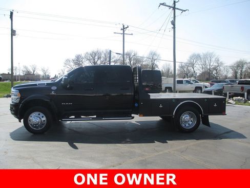 Used 2024 RAM 4500 Laramie image 8