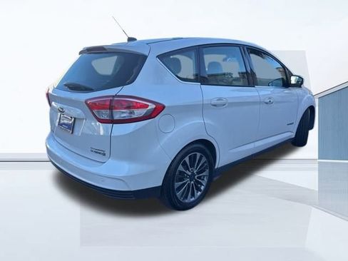 Used 2018 Ford C-MAX Titanium w/ Equipment Group 301A image 7
