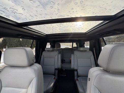 Used 2023 Chevrolet Tahoe Z71 w/ Luxury Package image 27