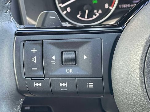 Used 2023 Nissan Rogue SL w/ SL Premium Package FWD image 25