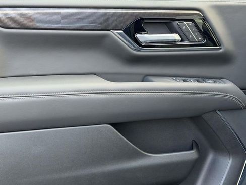 New 2026 GMC Yukon XL Elevation image 6