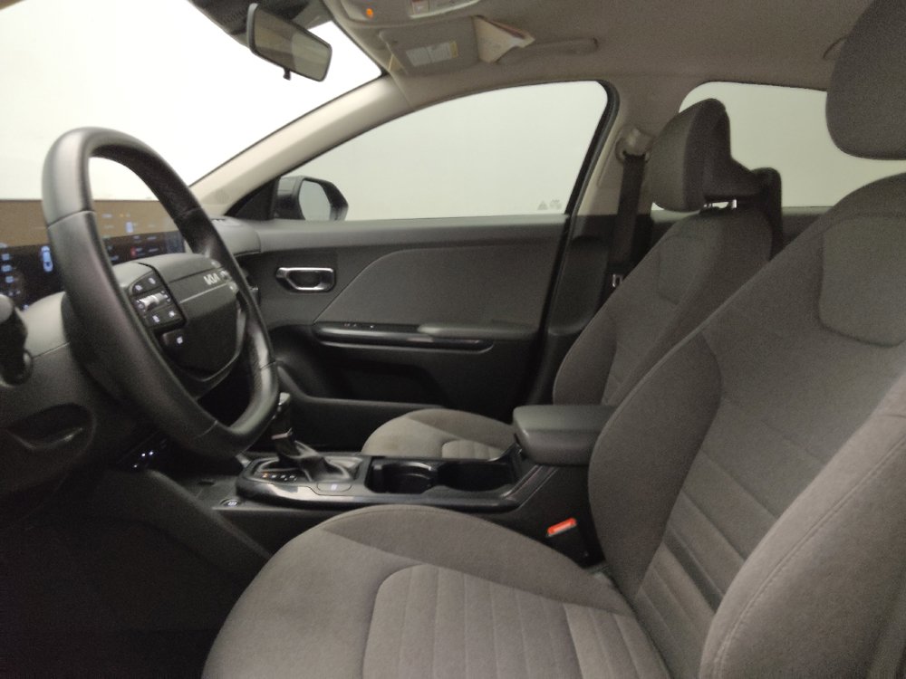 Used 2025 Kia K4 EX FWD image 17