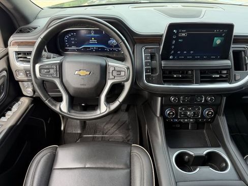 Used 2024 Chevrolet Tahoe Premier AWD/4WD image 12