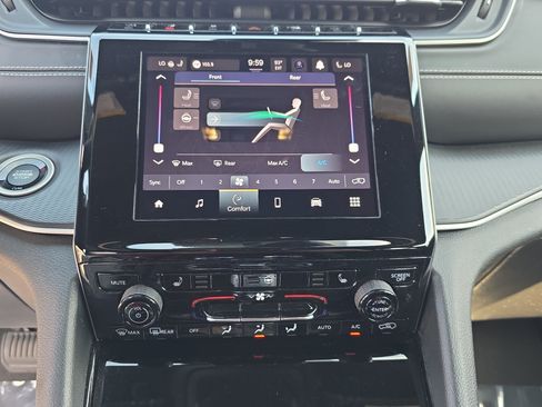 Certified 2023 Jeep Grand Cherokee L Laredo AWD/4WD image 22