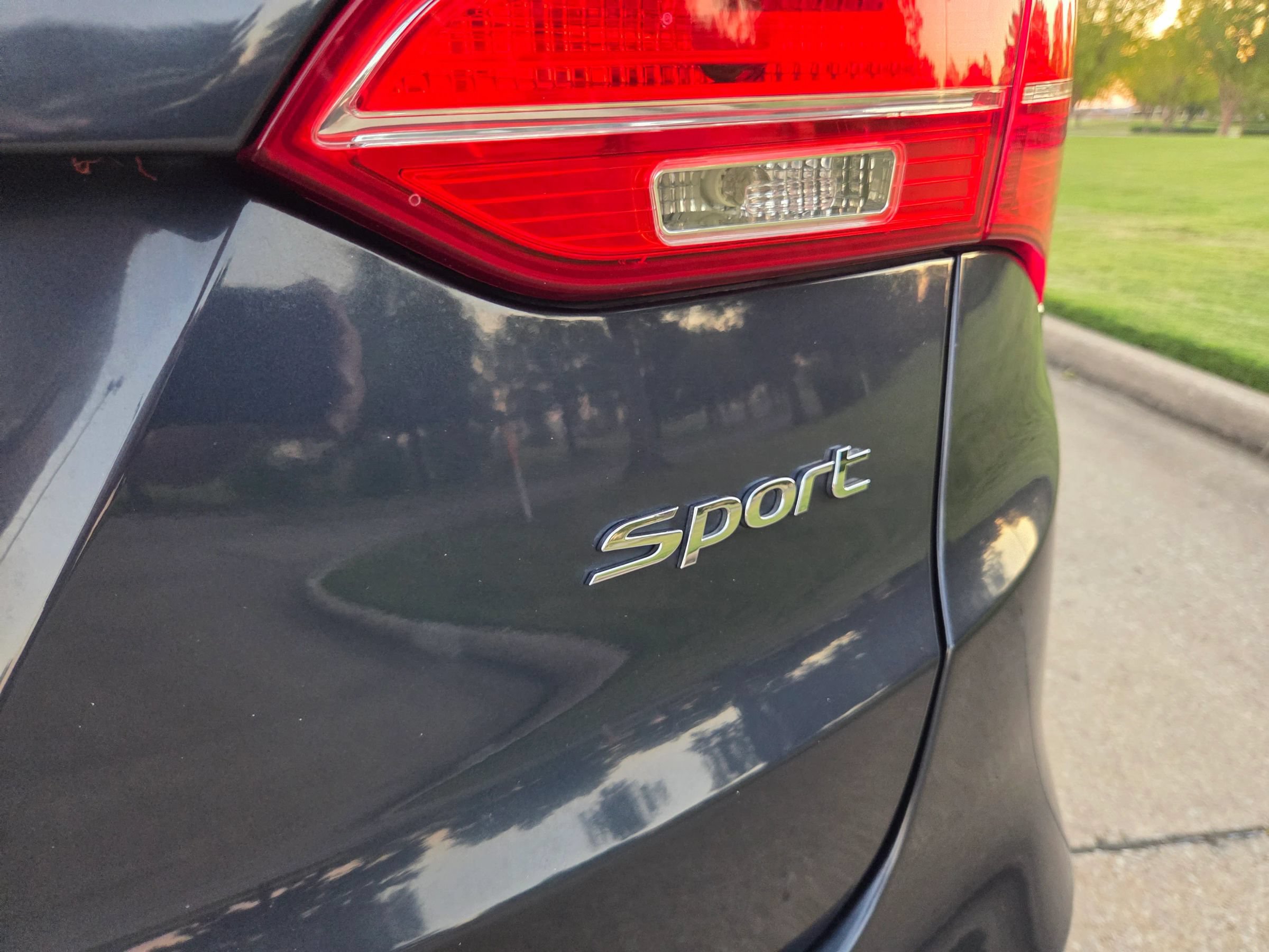 Used 2013 Hyundai Santa Fe Sport FWD image 50