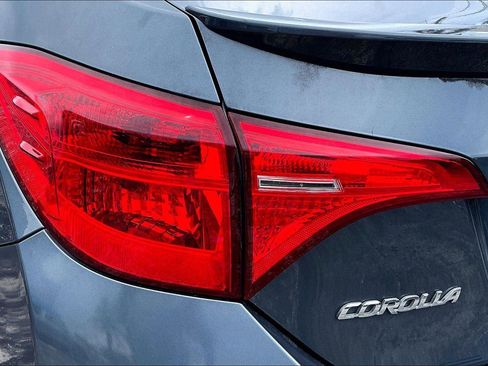 Used 2018 Toyota Corolla SE w/ Body Protection Package FWD image 22