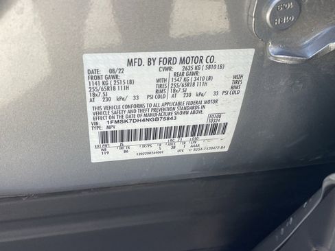 Used 2022 Ford Explorer XLT image 10