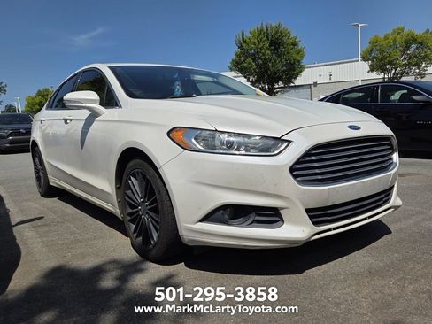 Used 2014 Ford Fusion SE w/ Equipment Group 202A FWD image 6