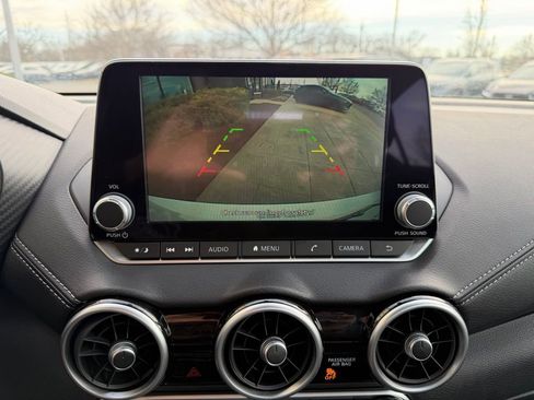 Used 2025 Nissan Sentra SV image 10