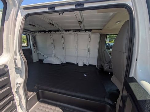 New 2026 GMC Savana 2500 w/ Chrome Appearance Package RWD image 27