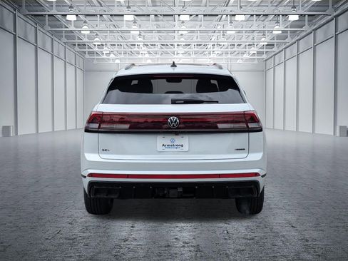New 2026 Volkswagen Atlas Cross Sport SEL R-Line AWD/4WD image 4