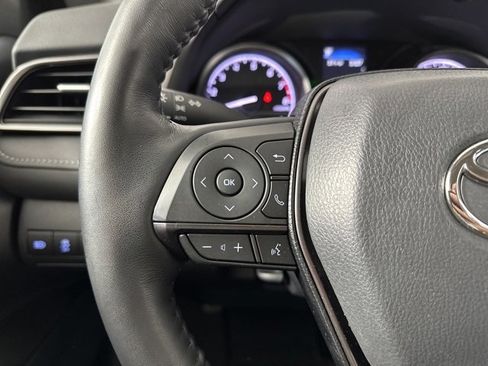 Used 2024 Toyota Camry SE image 15