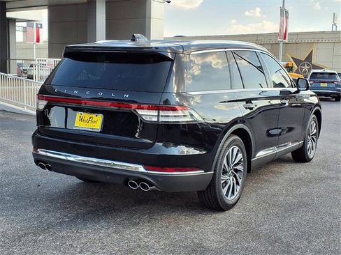 New 2025 Lincoln Aviator Premiere w/ Equipment Group 101A image 2
