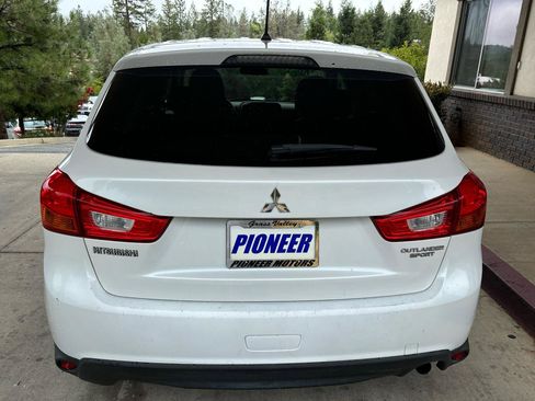 Used 2015 Mitsubishi Outlander Sport ES FWD image 8