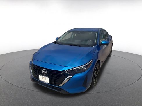 Used 2025 Nissan Sentra SV FWD image 7