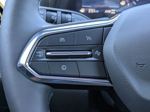 New 2026 Chevrolet Equinox LT w/ Convenience Package II image 28