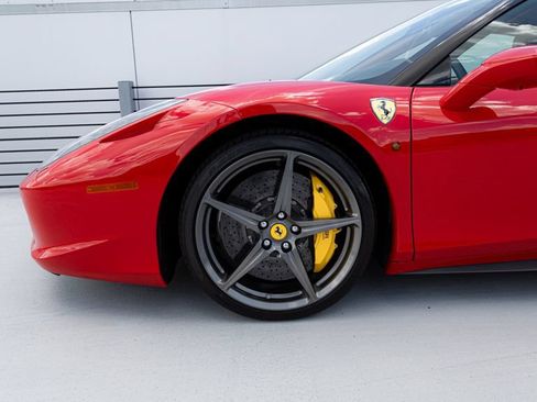 Used 2015 Ferrari 458 Spider RWD image 29