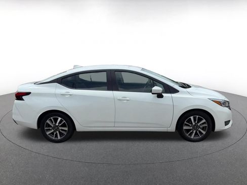 Used 2025 Nissan Versa SV FWD image 13