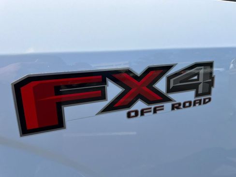 Used 2015 Ford F150 Lariat AWD/4WD image 20