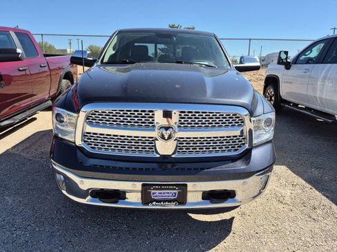 Used 2018 RAM 1500 Laramie AWD/4WD image 2