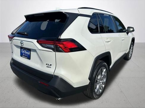 Certified 2022 Toyota RAV4 XLE Premium AWD/4WD image 8