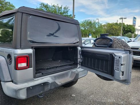 Used 2020 Jeep Wrangler Unlimited Sport AWD/4WD image 14