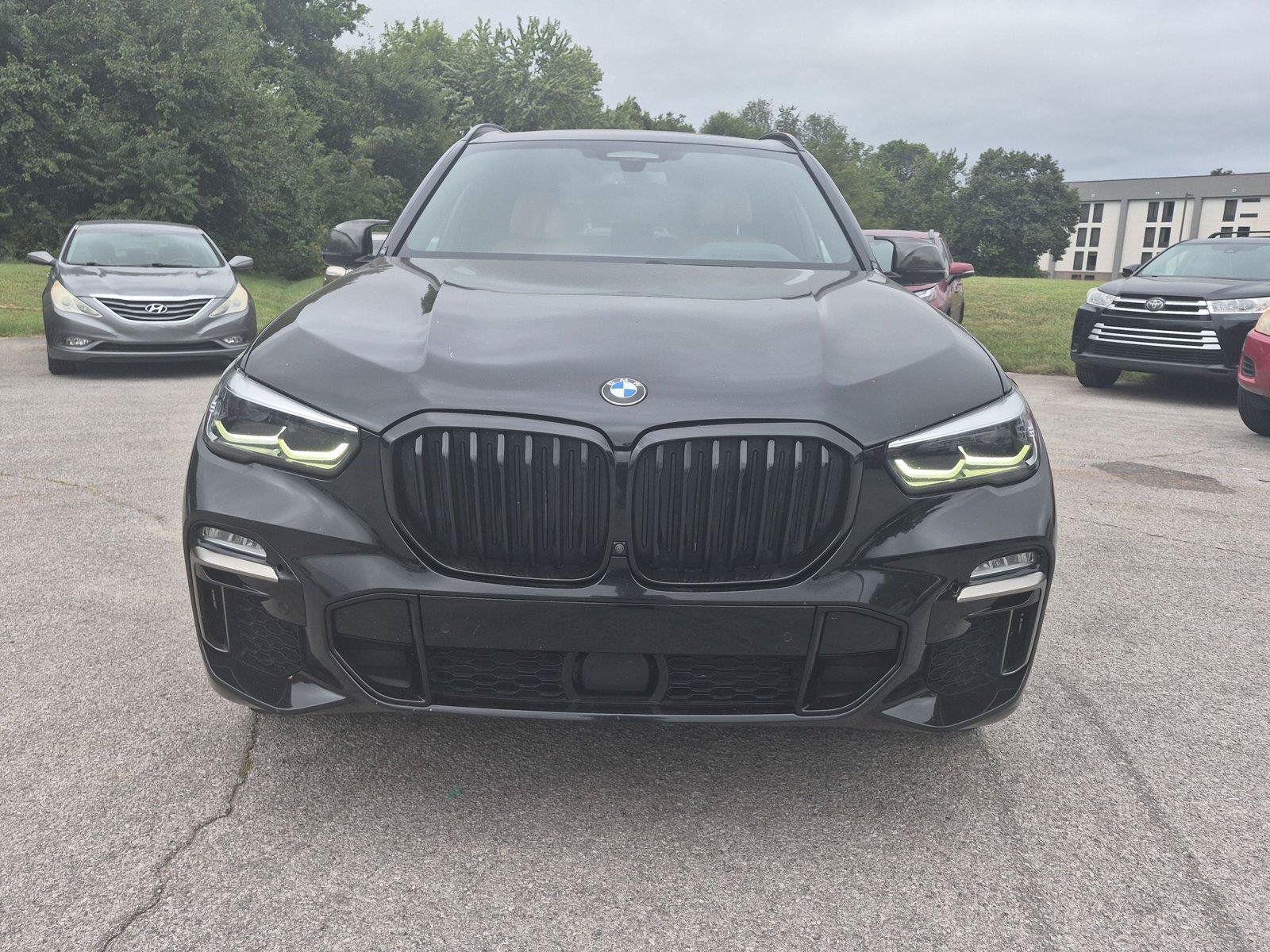 Used 2021 BMW X5 M50i AWD/4WD image 8