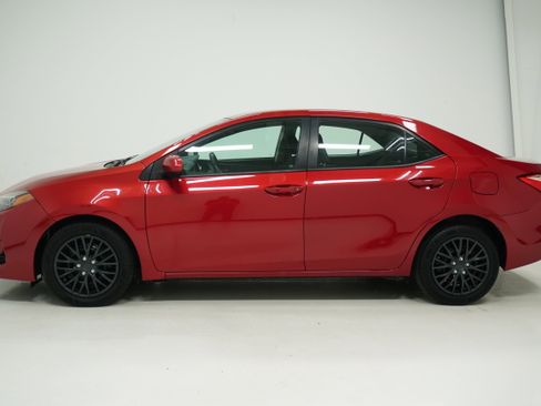 Used 2017 Toyota Corolla LE image 7